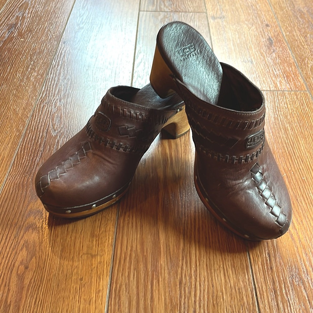 Ugg Australia Vivica Clogs